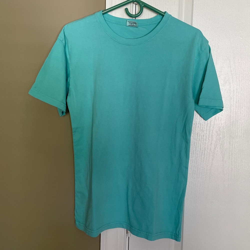 NWOT U.S. Apparel Men’s 100% Cotton Short Sleeve T-Shirt. Size Small.